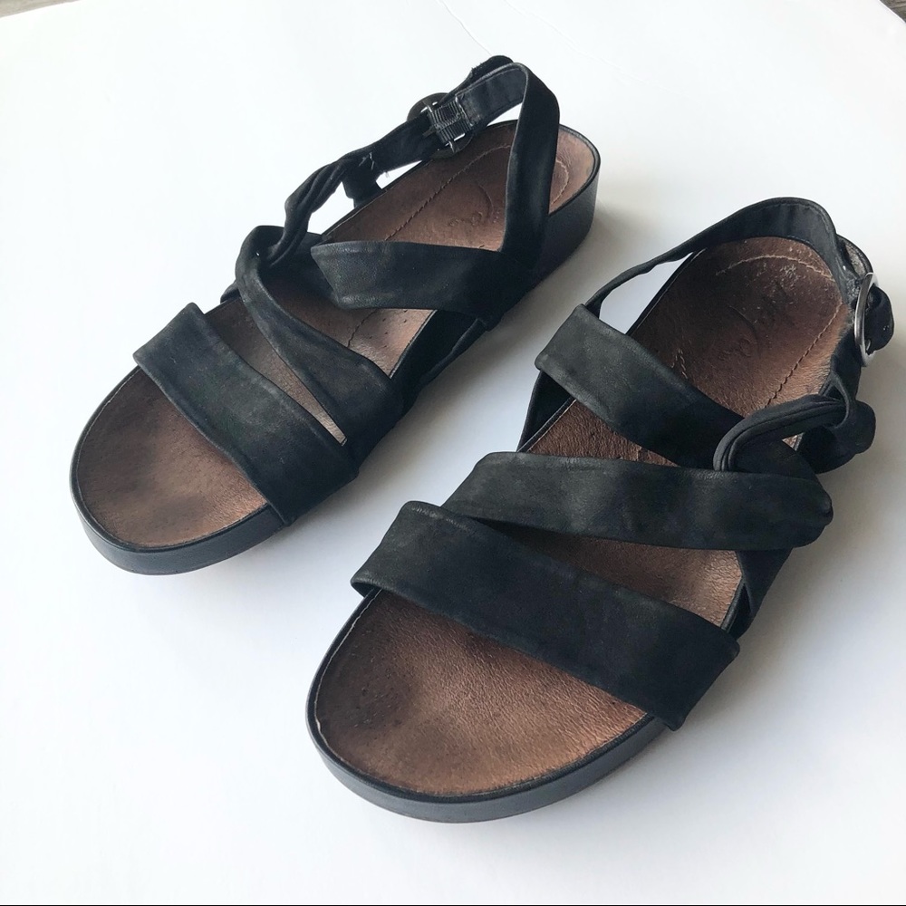 Naya Brittany Black Strappy Leather Sandals Size 9